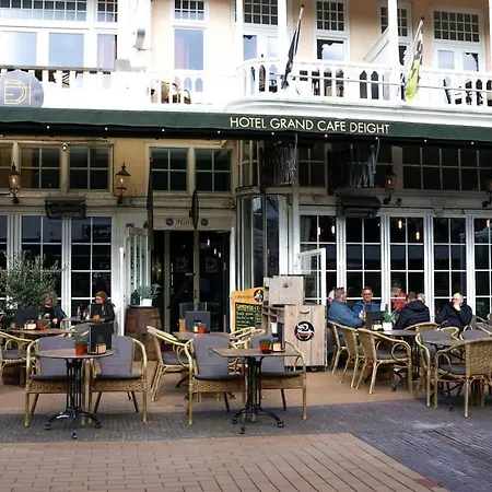 מלון Grand Cafe Deight זנדוורט